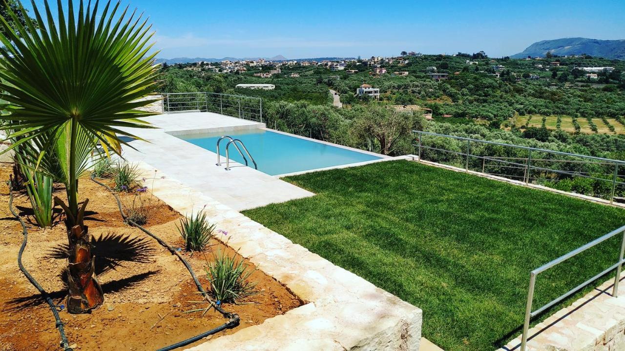Villa Oasis Galatás Exterior foto